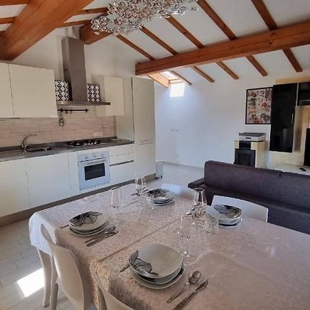Casa Elsa Daire Torri Del Benaco Dış mekan fotoğraf