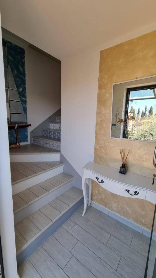 Casa Elsa Daire Torri Del Benaco Dış mekan fotoğraf